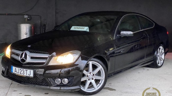 MERCEDES-BENZ C180 COUPE