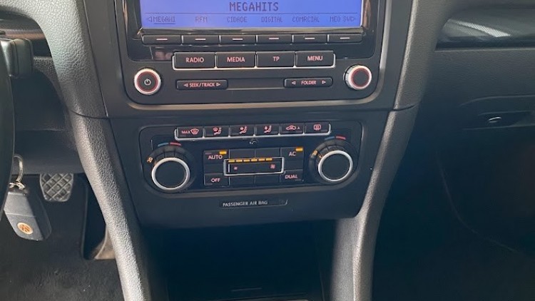 Volkswagen Golf VI 2.0 TDi Confortline