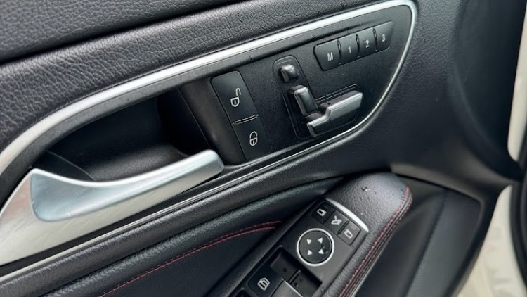 Mercedes-Benz Classe CLA 220 d Shooting Brake Amg Line Auto