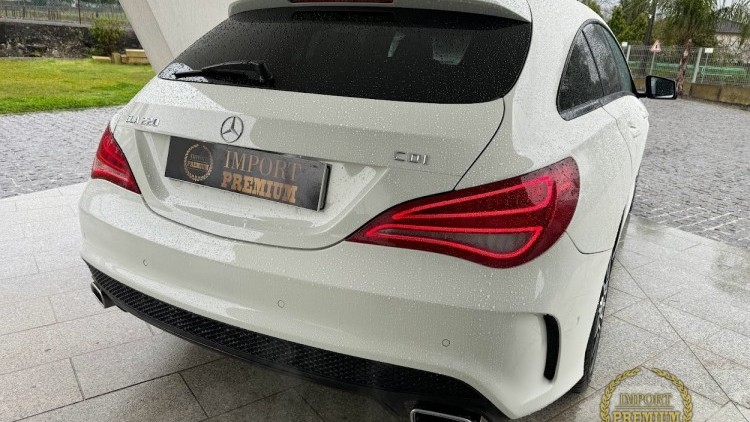 Mercedes-Benz Classe CLA 220 d Shooting Brake Amg Line Auto