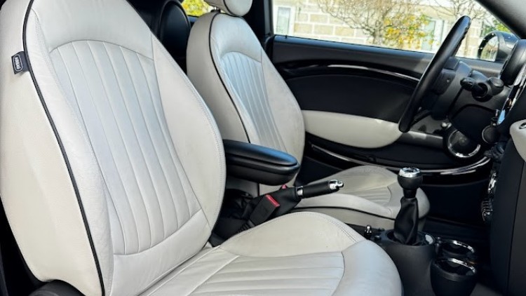 Mini Coup&eacute; Cooper SD