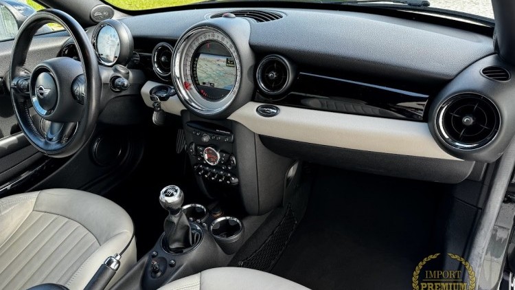 Mini Coup&eacute; Cooper SD