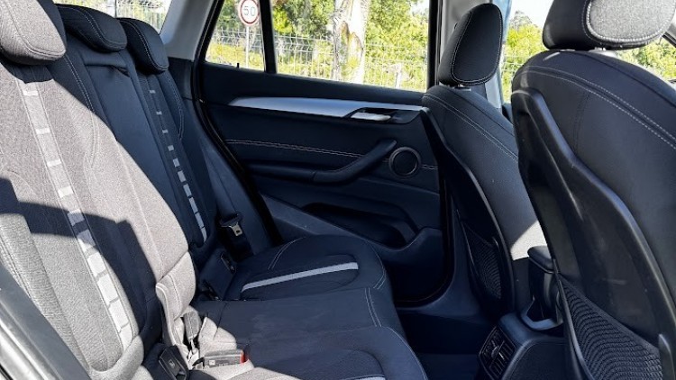 BMW S&eacute;rie X - X1 16d sDrive Line Sport