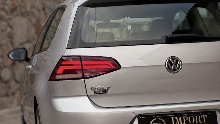 Volkswagen Golf 7.5 1.0 TSI Confortline