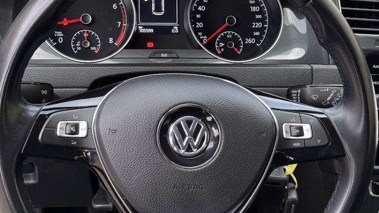 Volkswagen Golf 7.5 1.0 TSI Confortline
