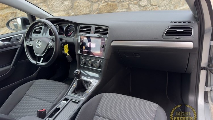 Volkswagen Golf 7.5 1.0 TSI Confortline