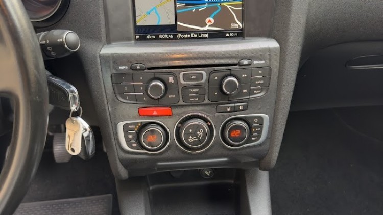 Citro&euml;n C4 e-HDI 115cv DESCONTO