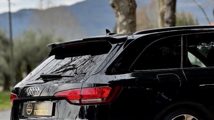 Audi A4 Avant 35 TDi Kit RS4