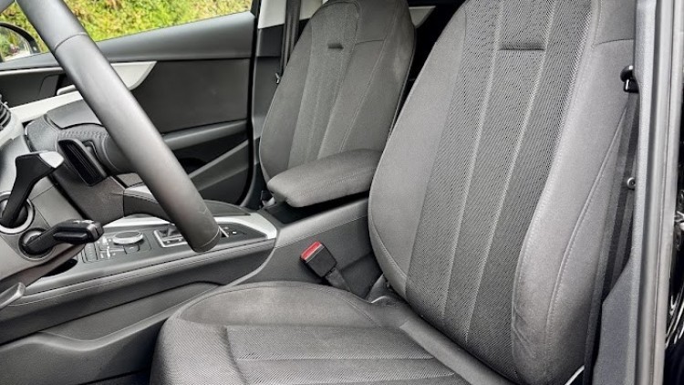 Audi A4 Avant 35 TDi Kit RS4