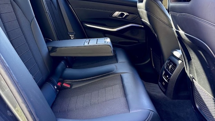 BMW S&eacute;rie 3 - 320 d Touring Line SPORT