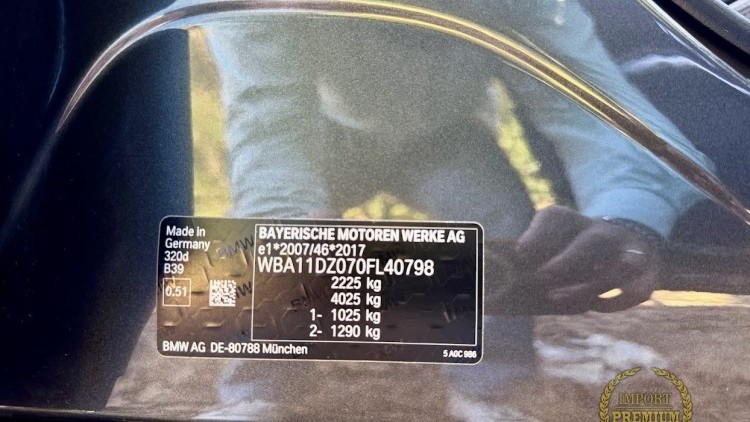 BMW S&eacute;rie 3 - 320 d Touring Line SPORT