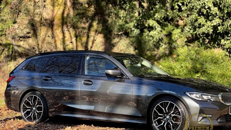 BMW S&eacute;rie 3 - 320 d Touring Line SPORT