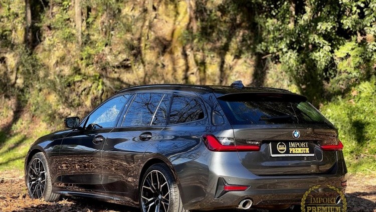 BMW S&eacute;rie 3 - 320 d Touring Line SPORT