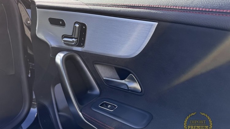 Mercedes-Benz Classe CLA 250 e Shooting Brake Amg Line IVA DEDUT&Iacute;VEL