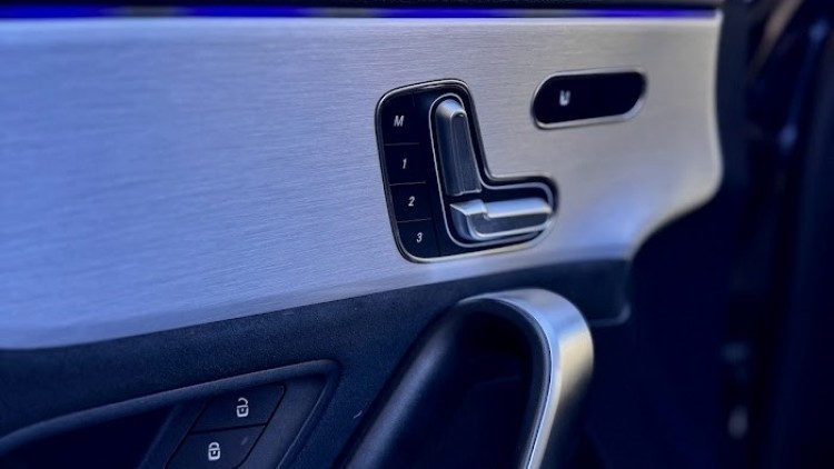 Mercedes-Benz Classe A 250 e Limousine AMG