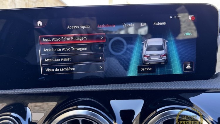 Mercedes-Benz Classe A 250 e Limousine AMG