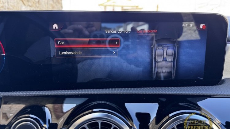 Mercedes-Benz Classe A 250 e Limousine AMG