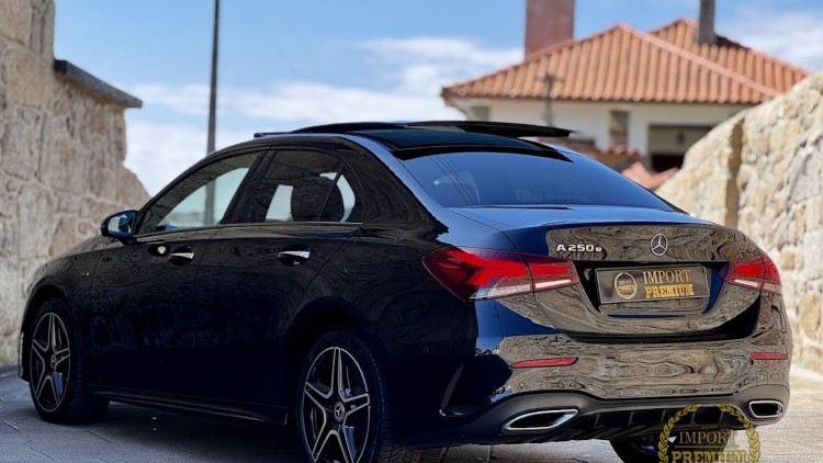 Mercedes-Benz Classe A 250 e Limousine AMG