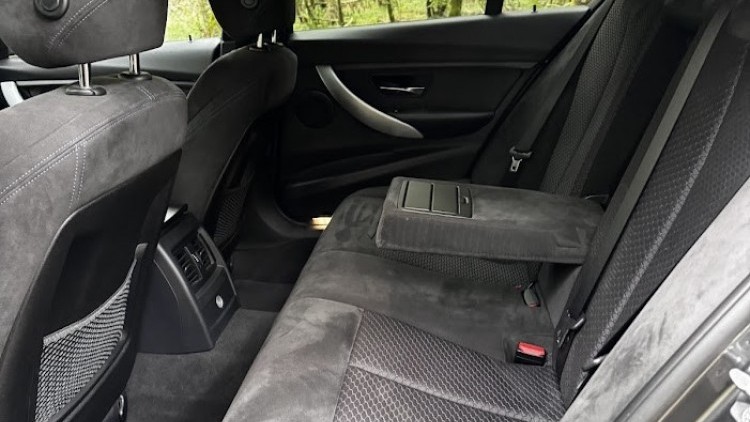 BMW S&eacute;rie 3 - 325 d Pack M Performance (PARTICULAR)