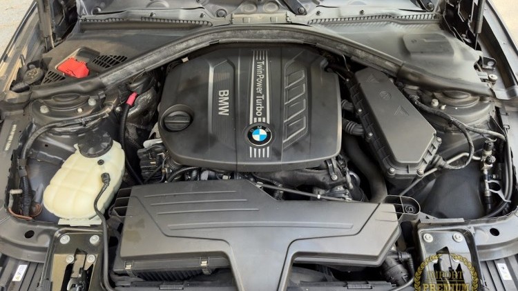 BMW S&eacute;rie 3 - 325 d Pack M Performance (PARTICULAR)