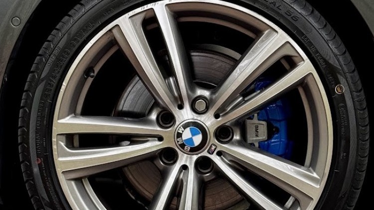 BMW S&eacute;rie 3 - 325 d Pack M Performance (PARTICULAR)