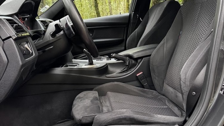 BMW S&eacute;rie 3 - 325 d Pack M Performance (PARTICULAR)