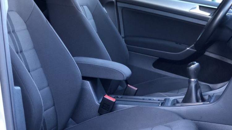 Volkswagen Golf VII Highline 1.6 TDi 110cv RESERVADO