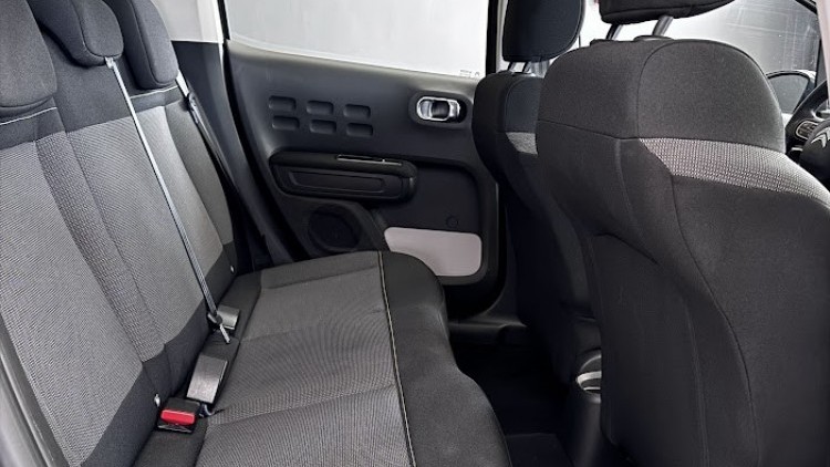 Citro&euml;n C3 1.2 PureTech Shine EAT6