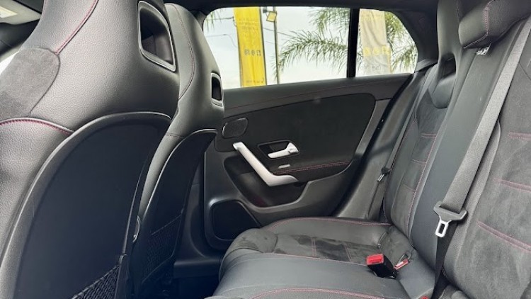 Mercedes-Benz Classe CLA 35 AMG Pack Night