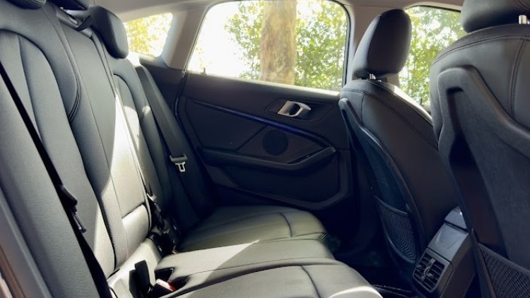 BMW S&eacute;rie 2 - 218 i Gran Coupe Pack M interior