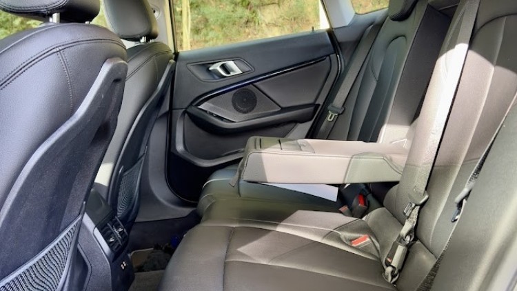 BMW S&eacute;rie 2 - 218 i Gran Coupe Pack M interior