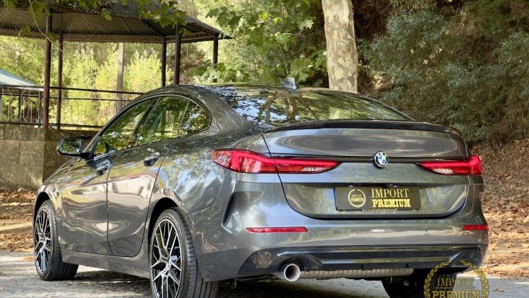 BMW S&eacute;rie 2 - 218 i Gran Coupe Pack M interior