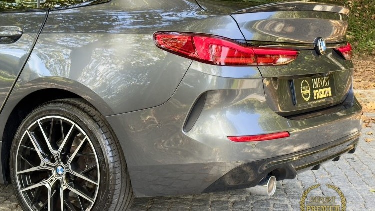 BMW S&eacute;rie 2 - 218 i Gran Coupe Pack M interior