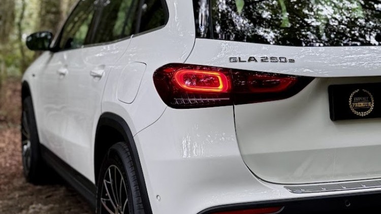 Mercedes-Benz Classe GLA 250 e Progressive