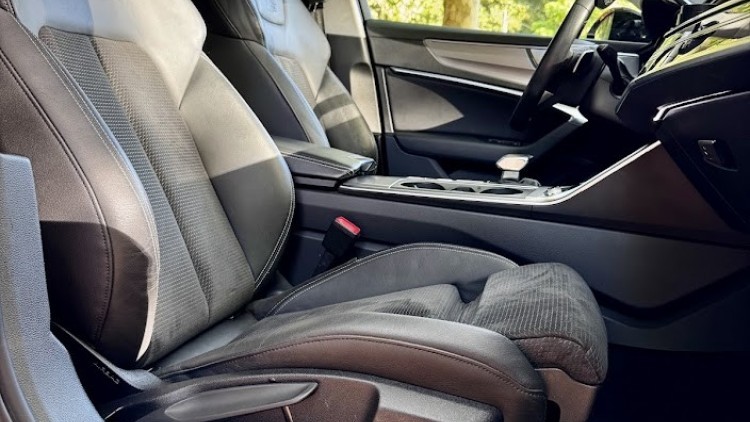 Audi A6 Avant 55 TFSIe Quattro S-line