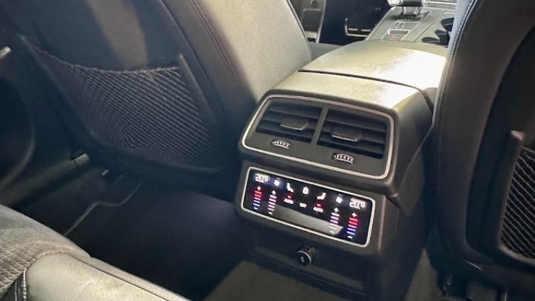 Audi A6 Avant 55 TFSIe Quattro S-line