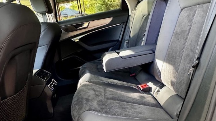 Audi A6 Avant 55 TFSIe Quattro S-line