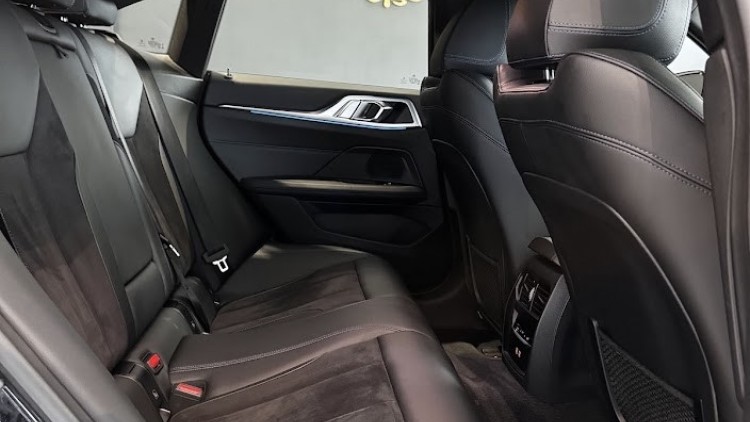 BMW S&eacute;rie i - i4 eDrive40 Pack Desportivo M
