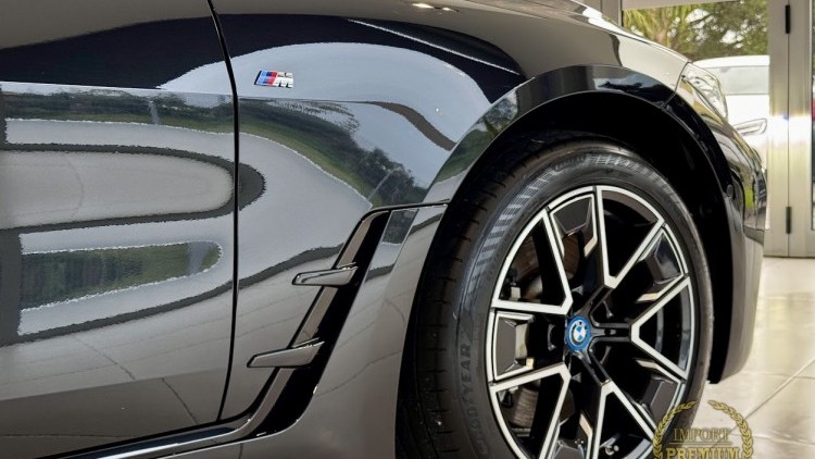 BMW S&eacute;rie i - i4 eDrive40 Pack Desportivo M