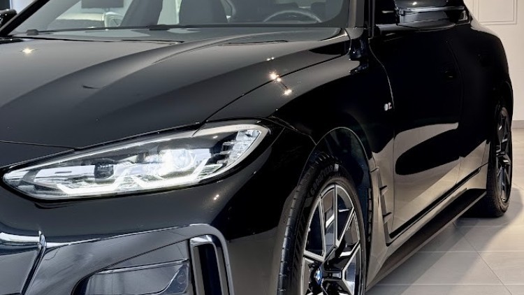 BMW S&eacute;rie i - i4 eDrive40 Pack Desportivo M
