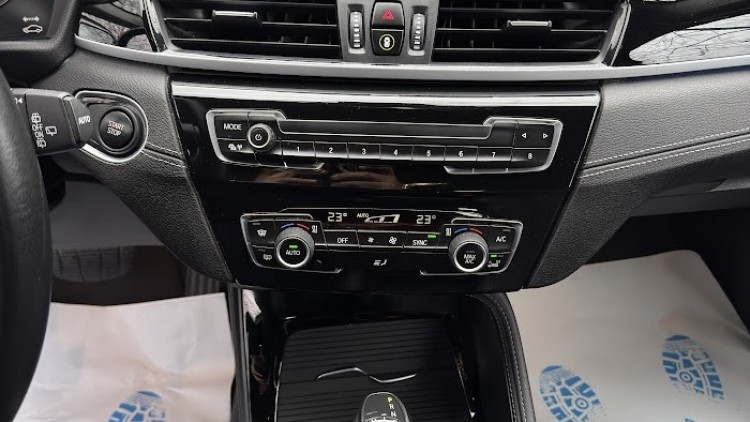 BMW S&eacute;rie X - X1 25e xDrive Line Sport