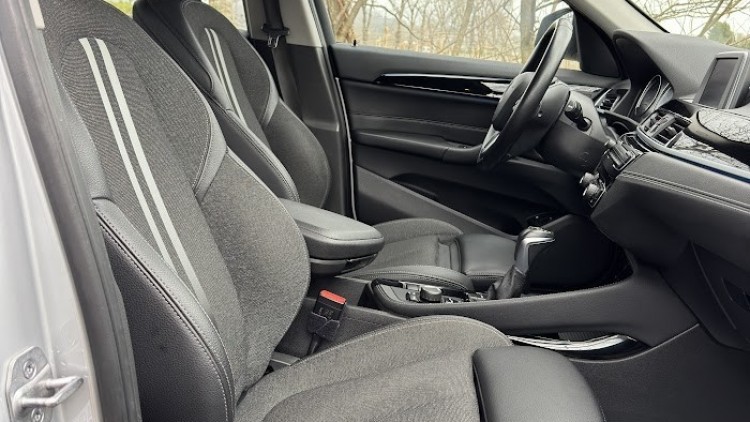 BMW S&eacute;rie X - X1 25e xDrive Line Sport