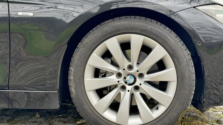 BMW S&eacute;rie 3 - 320 d Touring Modern