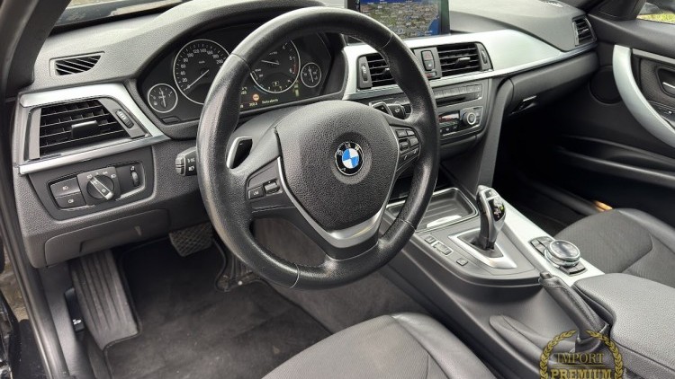 BMW S&eacute;rie 3 - 320 d Touring Modern