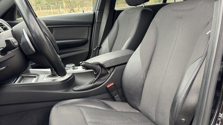 BMW S&eacute;rie 3 - 320 d Touring Modern