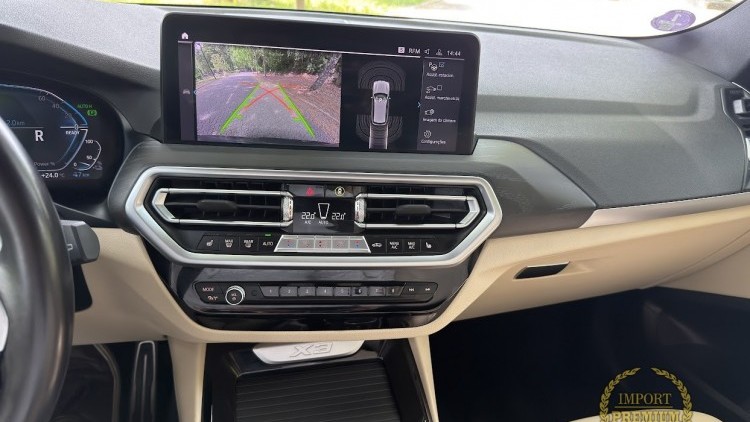 BMW S&eacute;rie X - X3 30e xDrive Pack M