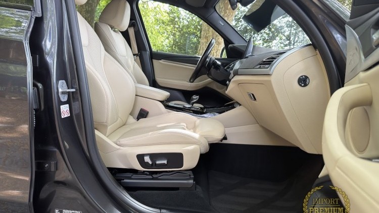 BMW S&eacute;rie X - X3 30e xDrive Pack M