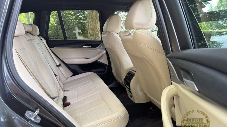 BMW S&eacute;rie X - X3 30e xDrive Pack M