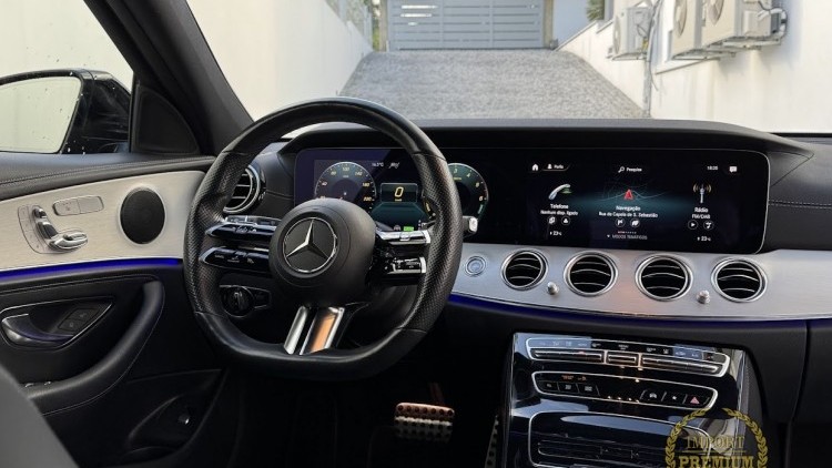 Mercedes-Benz Classe E 300 de T AMG / PACK NIGHT