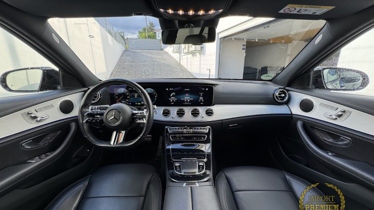 Mercedes-Benz Classe E 300 de T AMG / PACK NIGHT